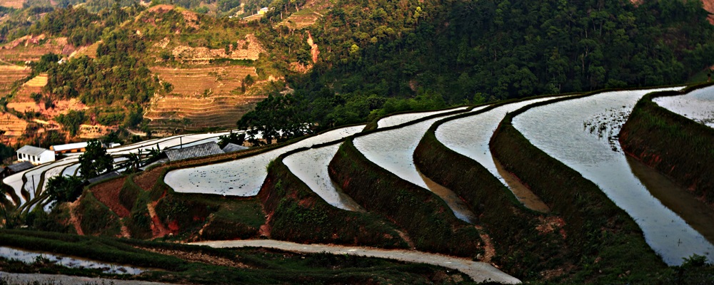 The curves of Northern highlands